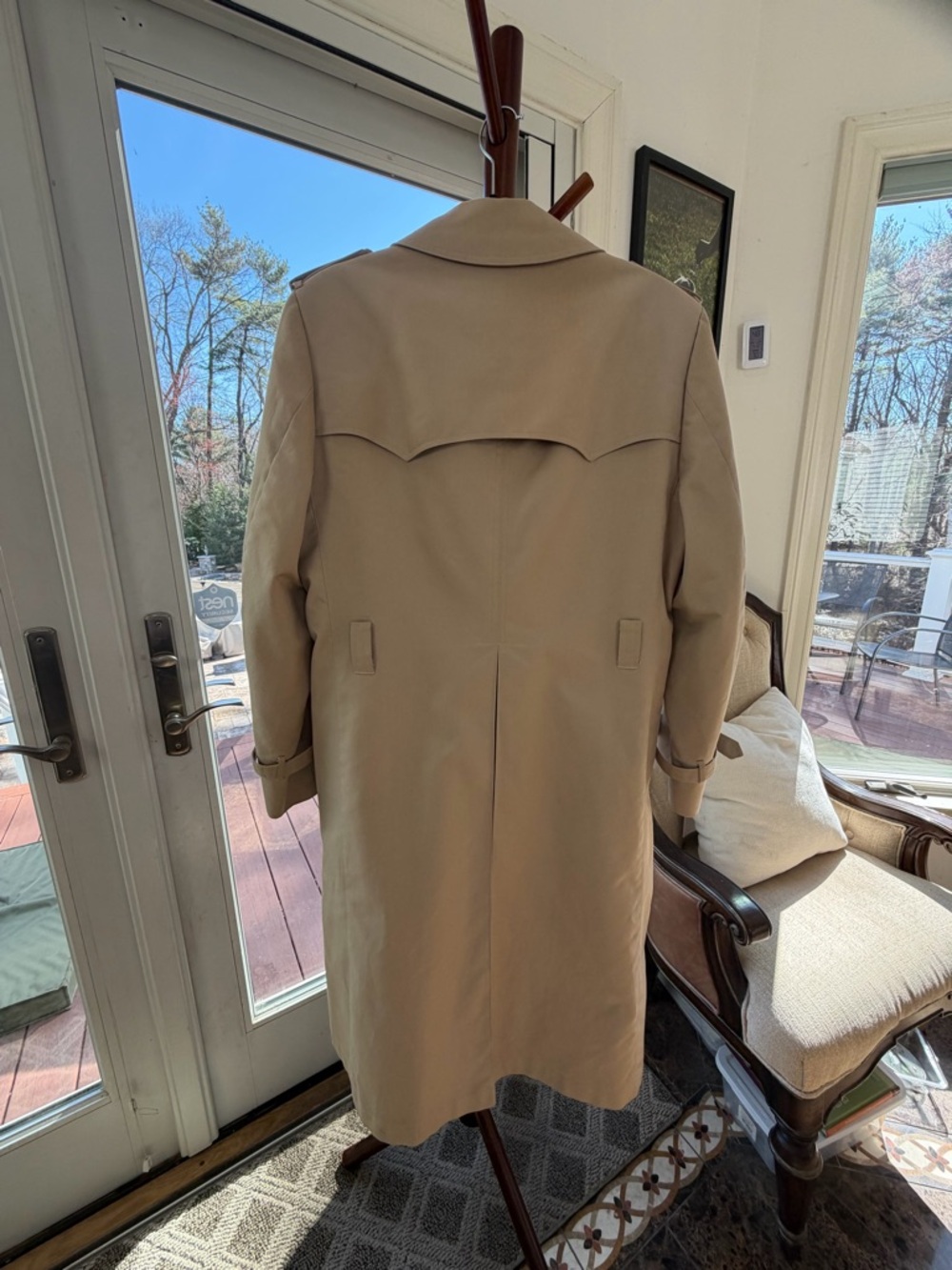 Dior Unisex Beige Double-Breasted Trench Coat - Picture 4 of 13
